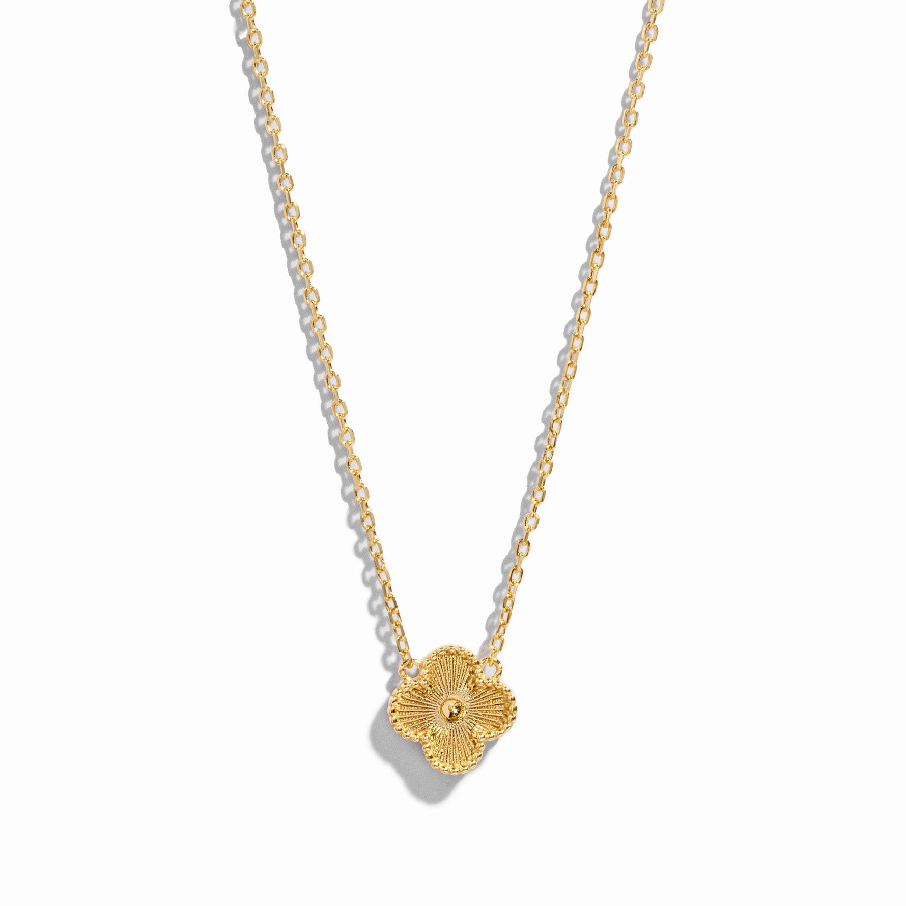 four leaf clover gold pendant necklace