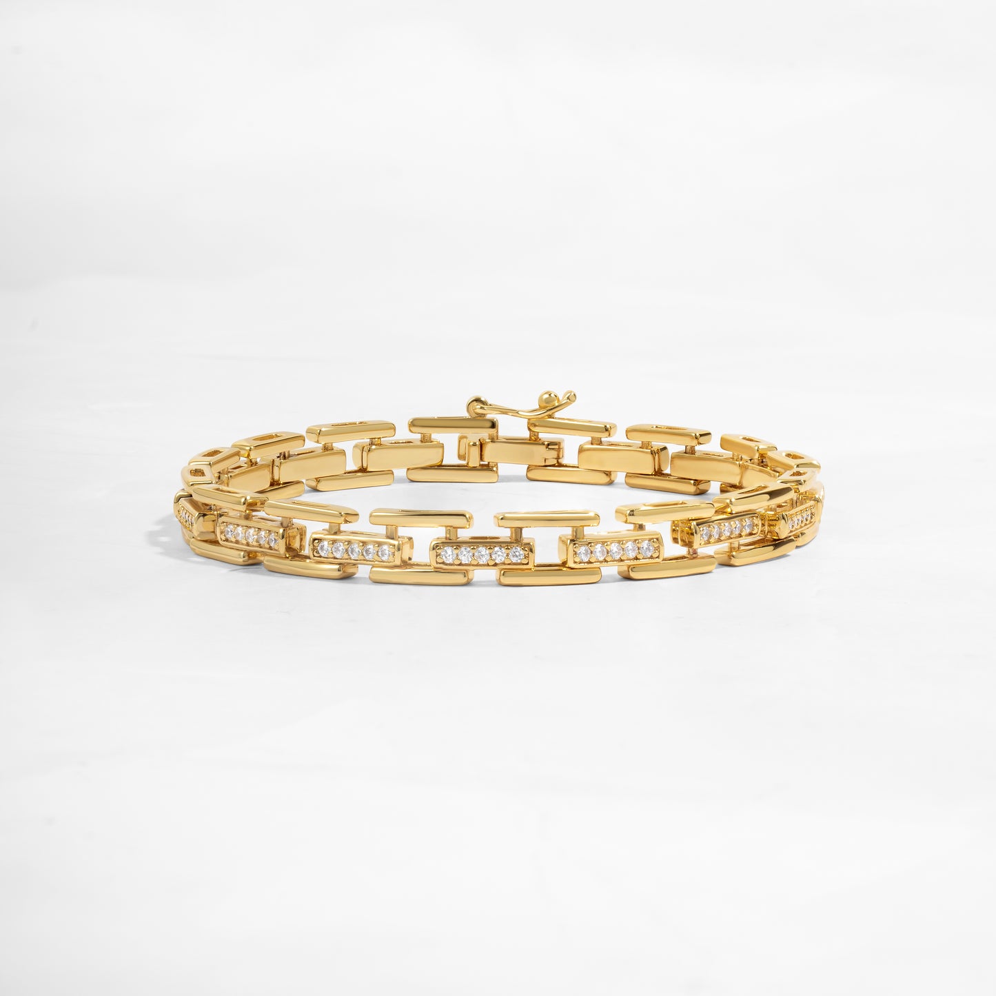 closeup of gold chain link bracelet