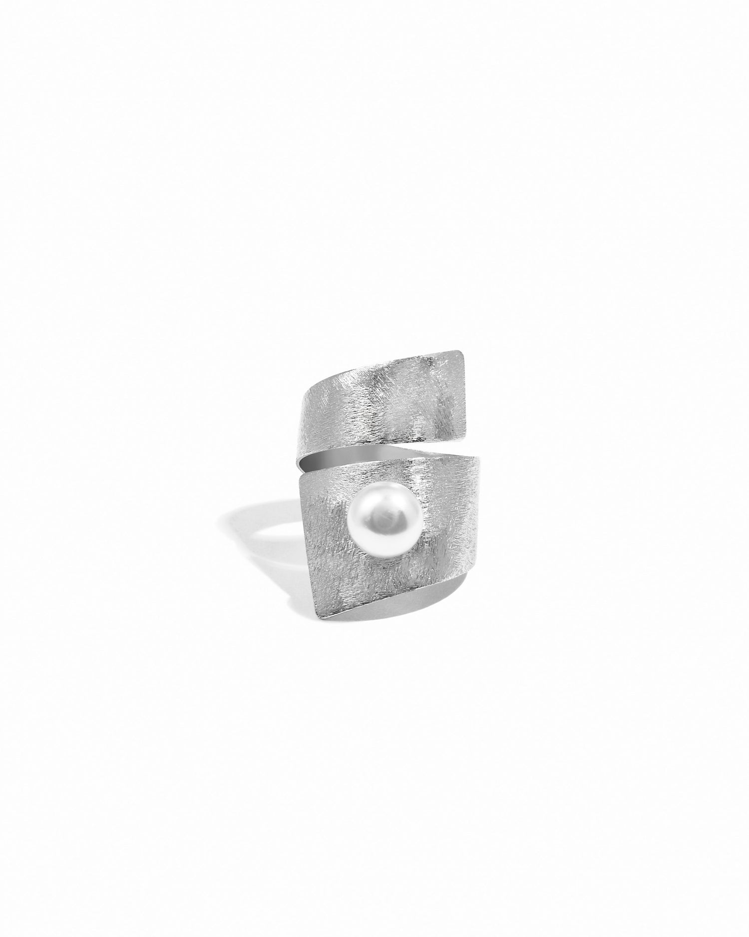 silver pearl statement ring