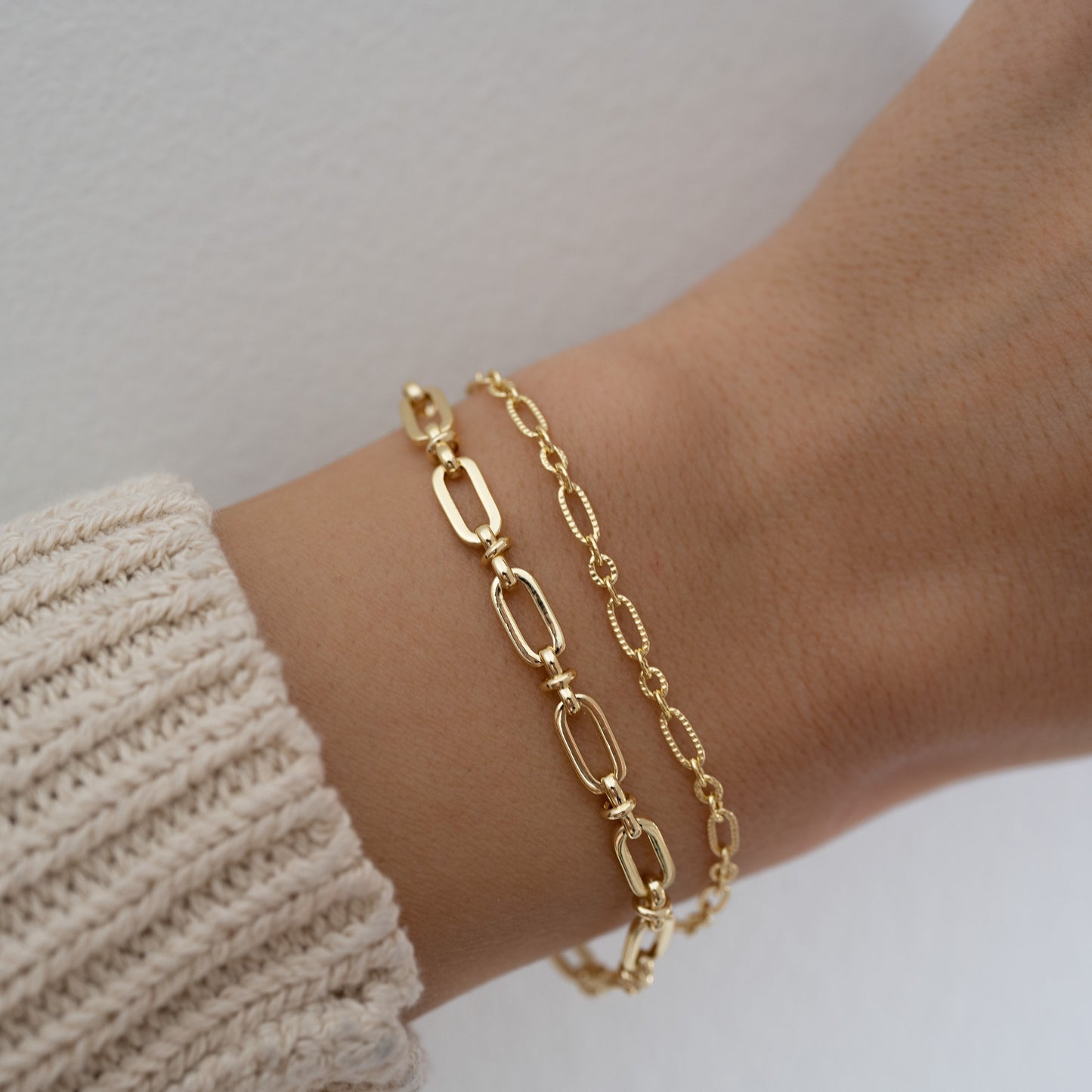 Textured Dainty Chain Bracelet