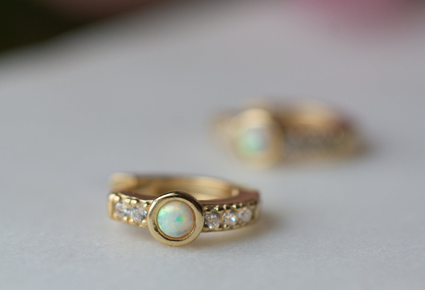 Solitaire Opal Huggies