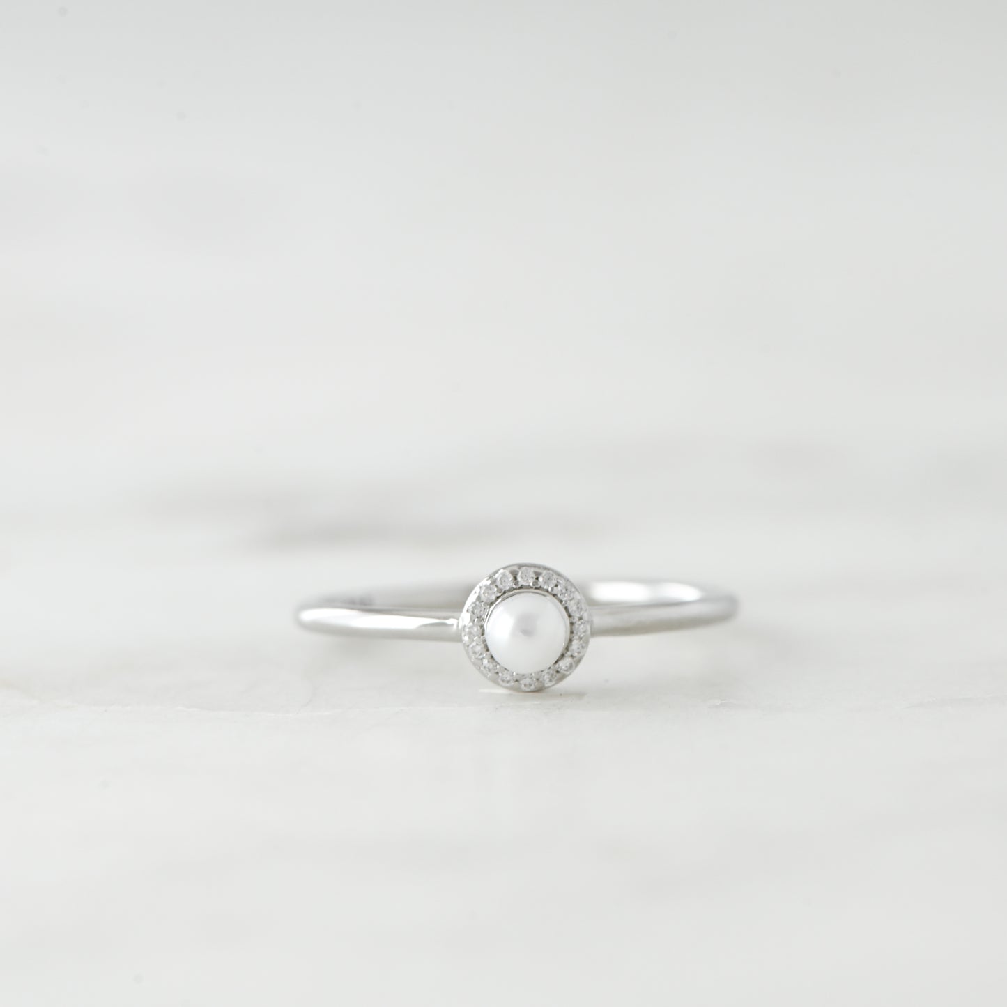 Solitaire Pearl Ring