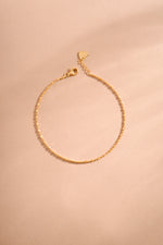 14K solid gold bar station chain bracelet lobster clasp and extender detail
