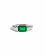 Statement sterling silver emerald gemstone ring. 