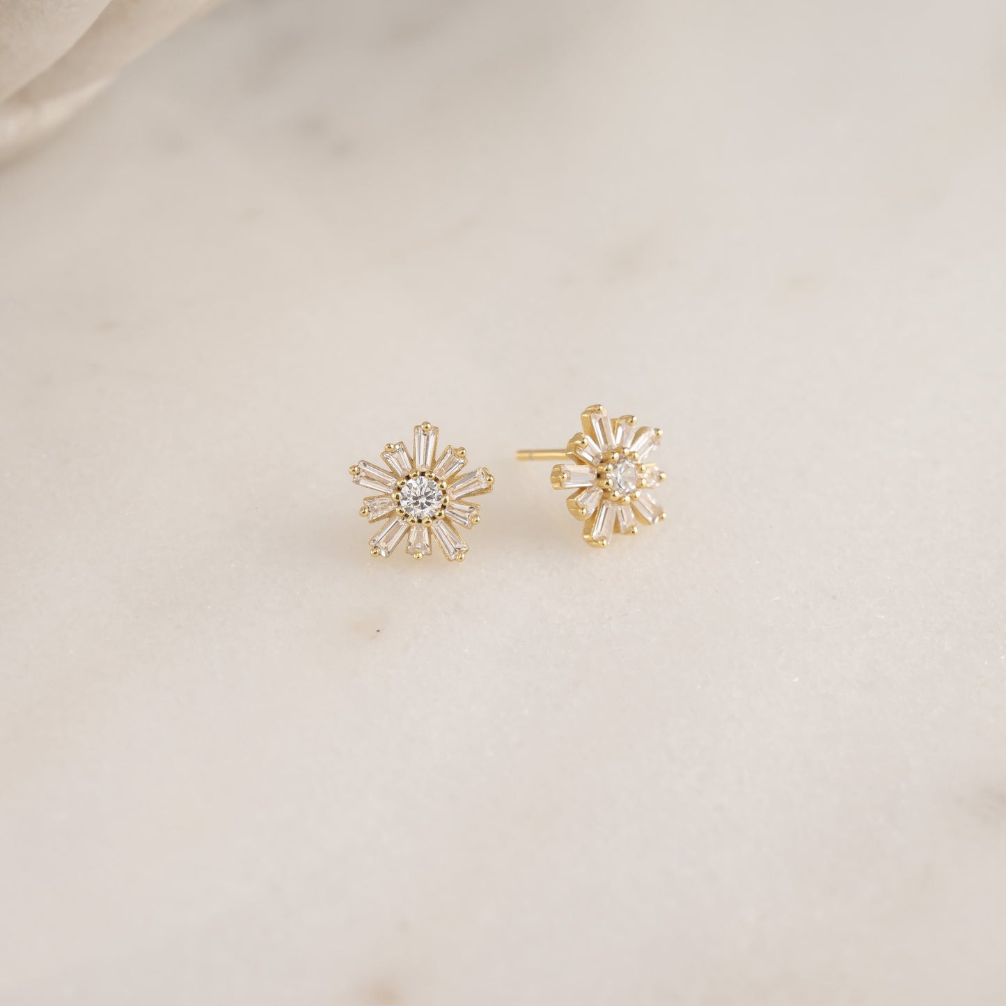 gold baguette diamond stud earrings