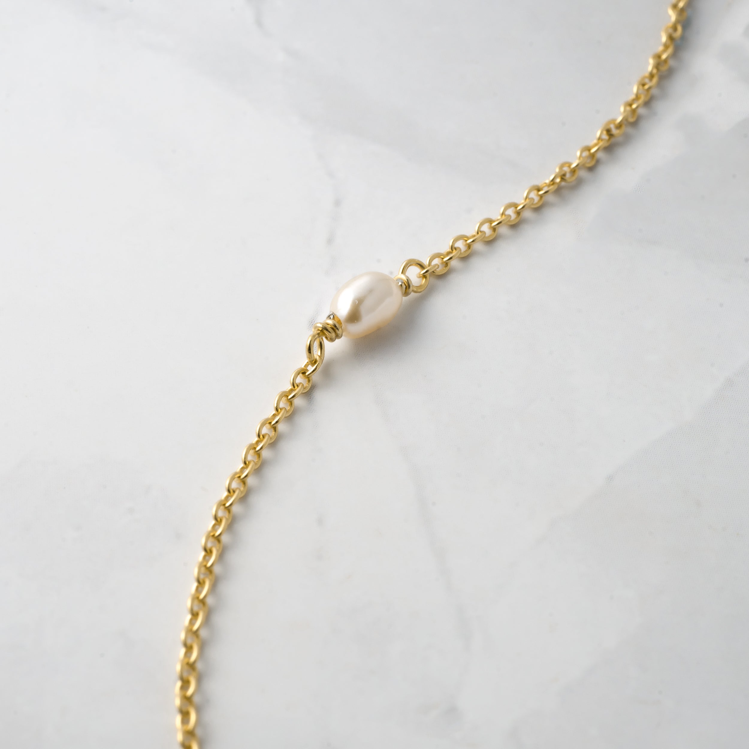 Dainty Pearl Necklace – Sozy