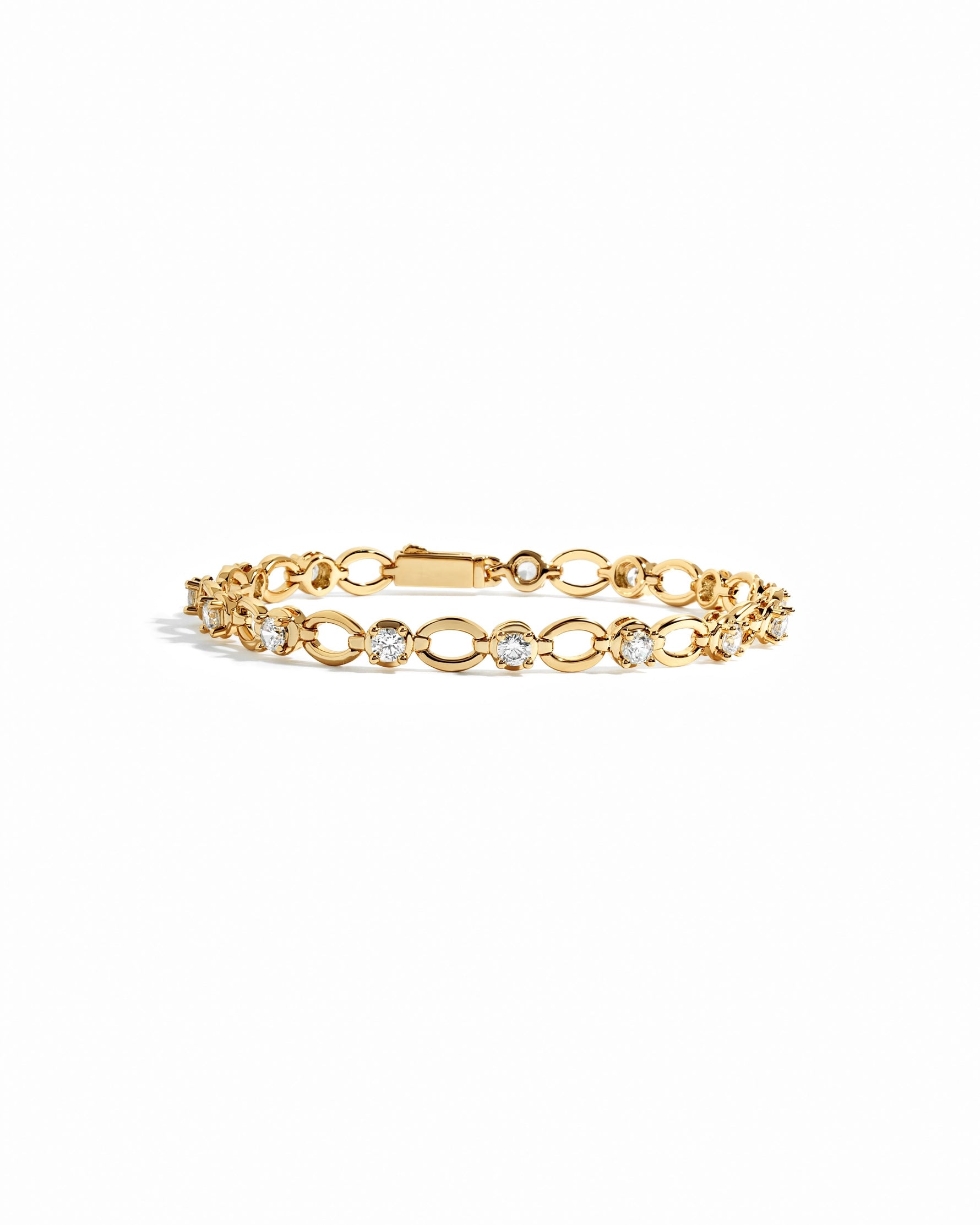 Sami Jewels Lilly Tennis Bracelet featuring a diamond chain design on a white background