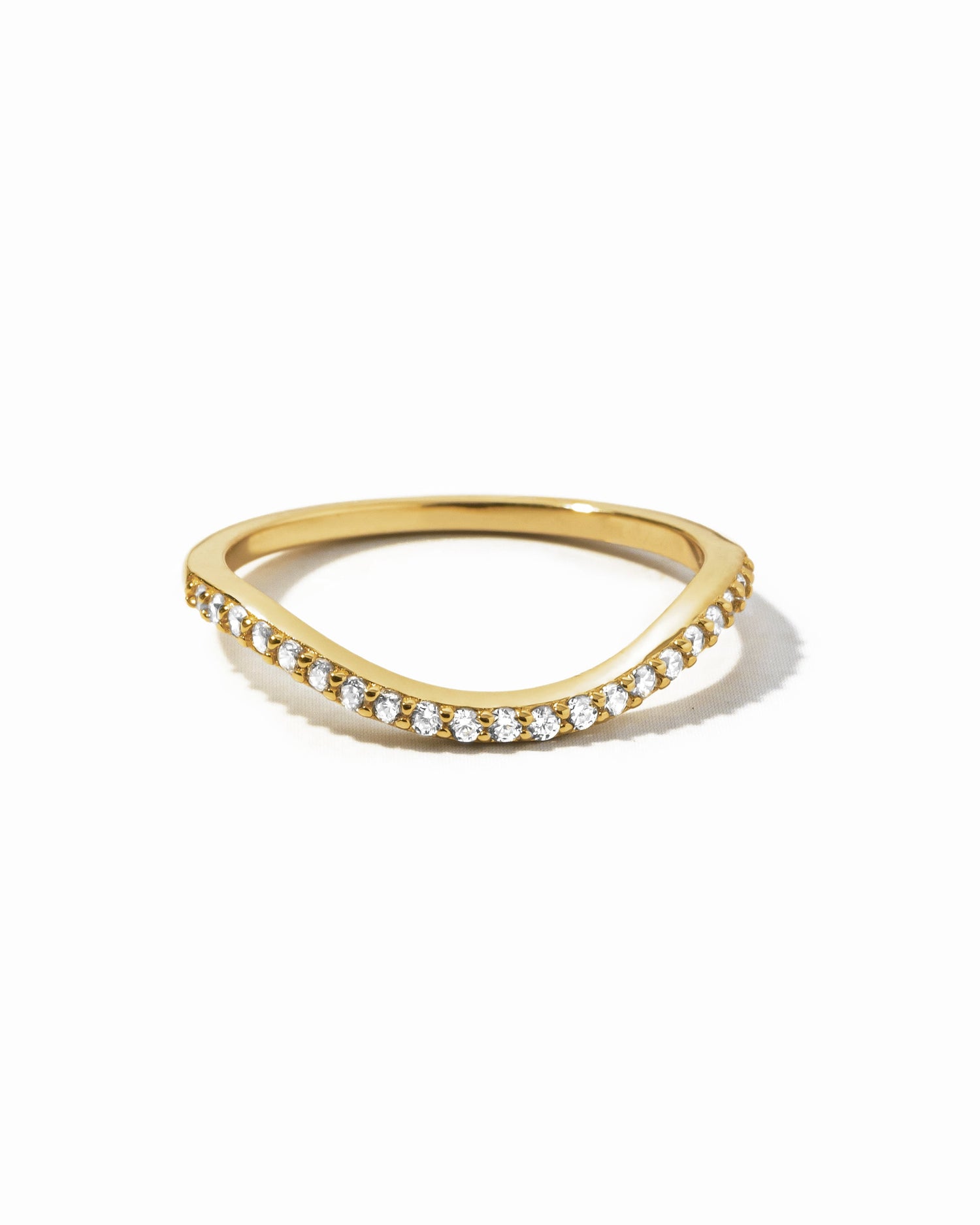 Sami Jewels Toi Et Moi matching diamond wedding bands in gold on white background
