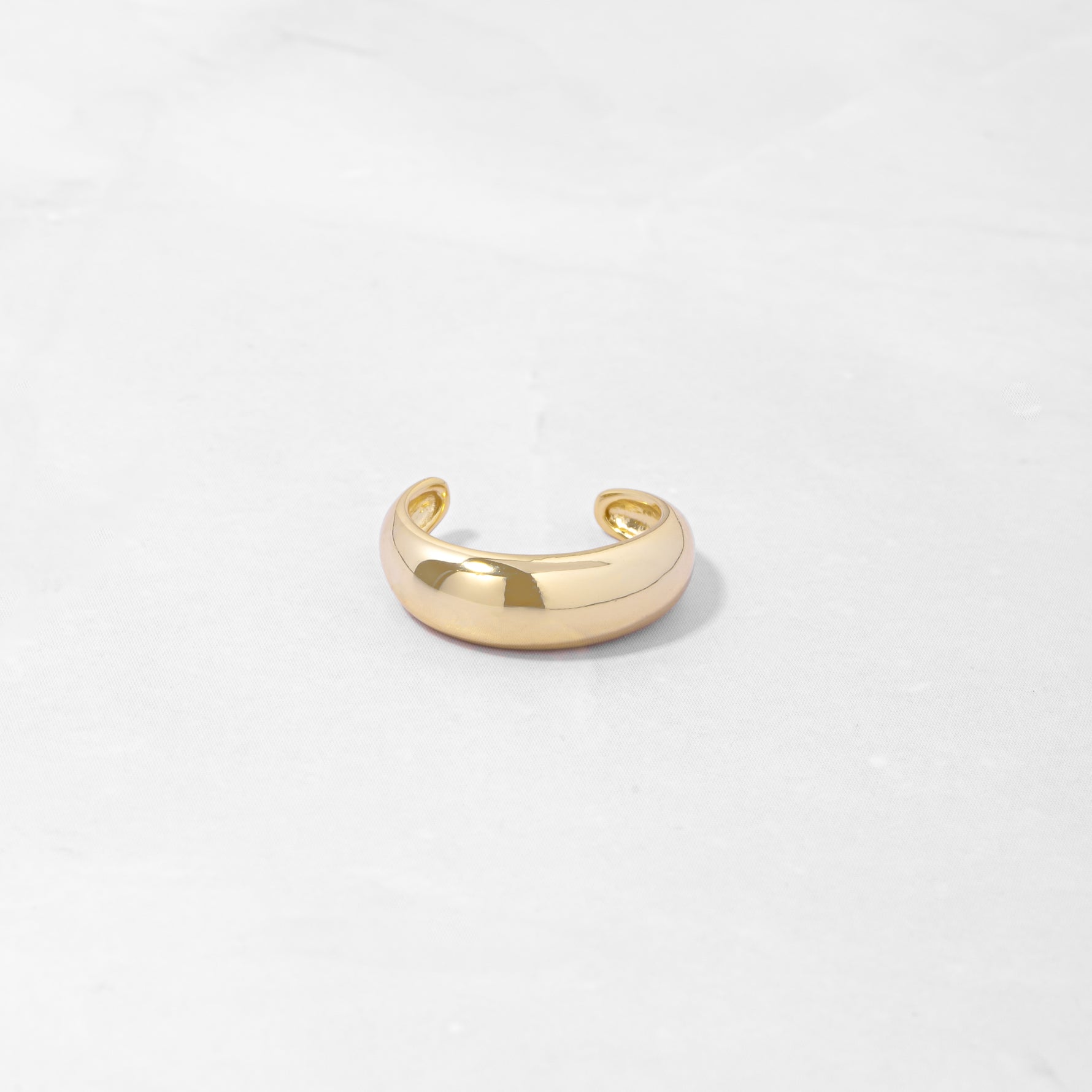 chunky plain gold ear cuff