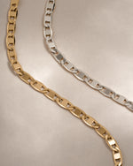 Detail of flat oval mariner links with center bar, view 4