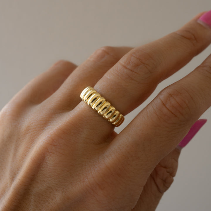 Fluted Statement Ring