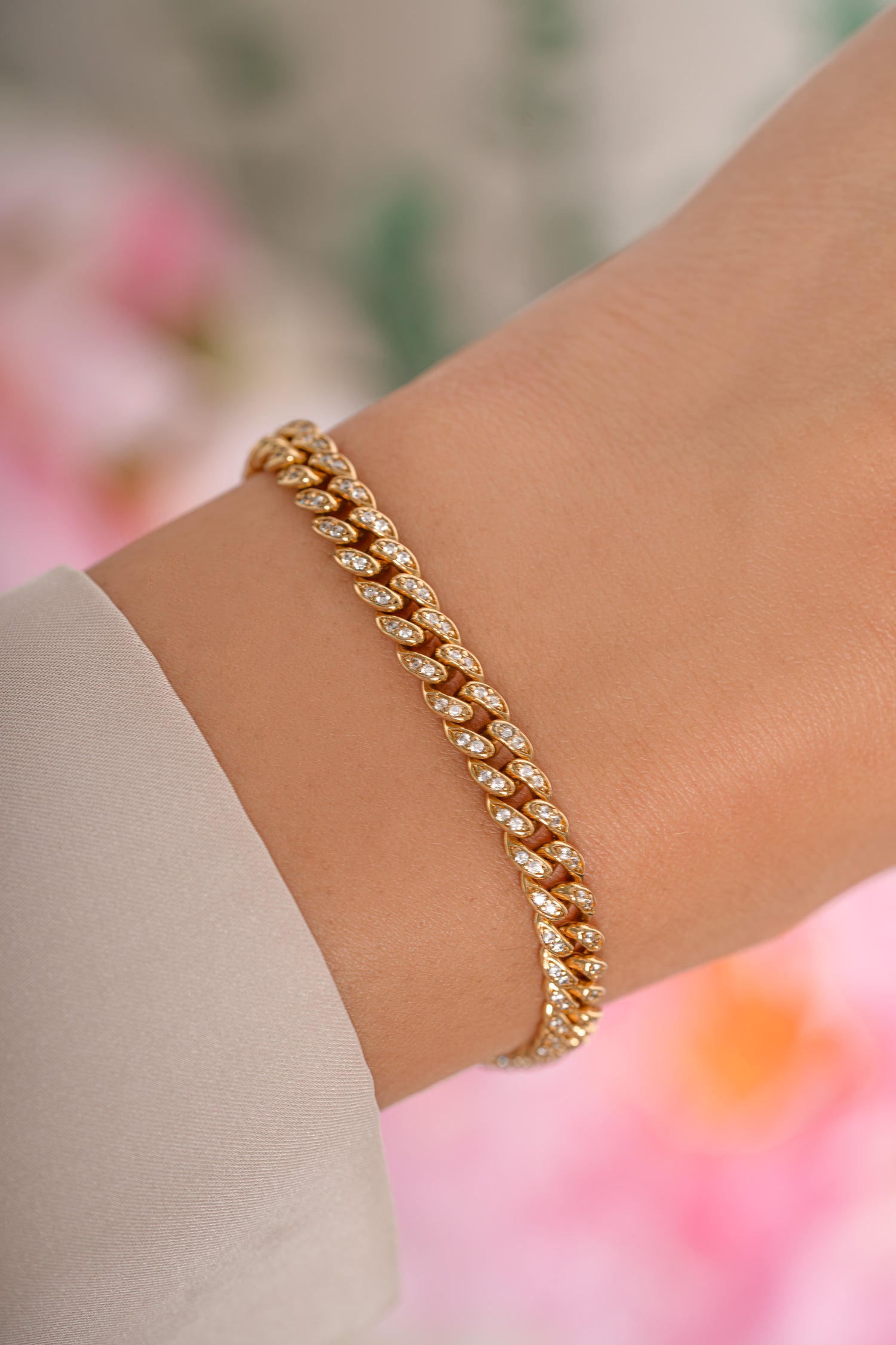 Gold Sami Jewels Pavé Chain Link Bracelet featuring intricate pave detailing on a stylish bracelet design.