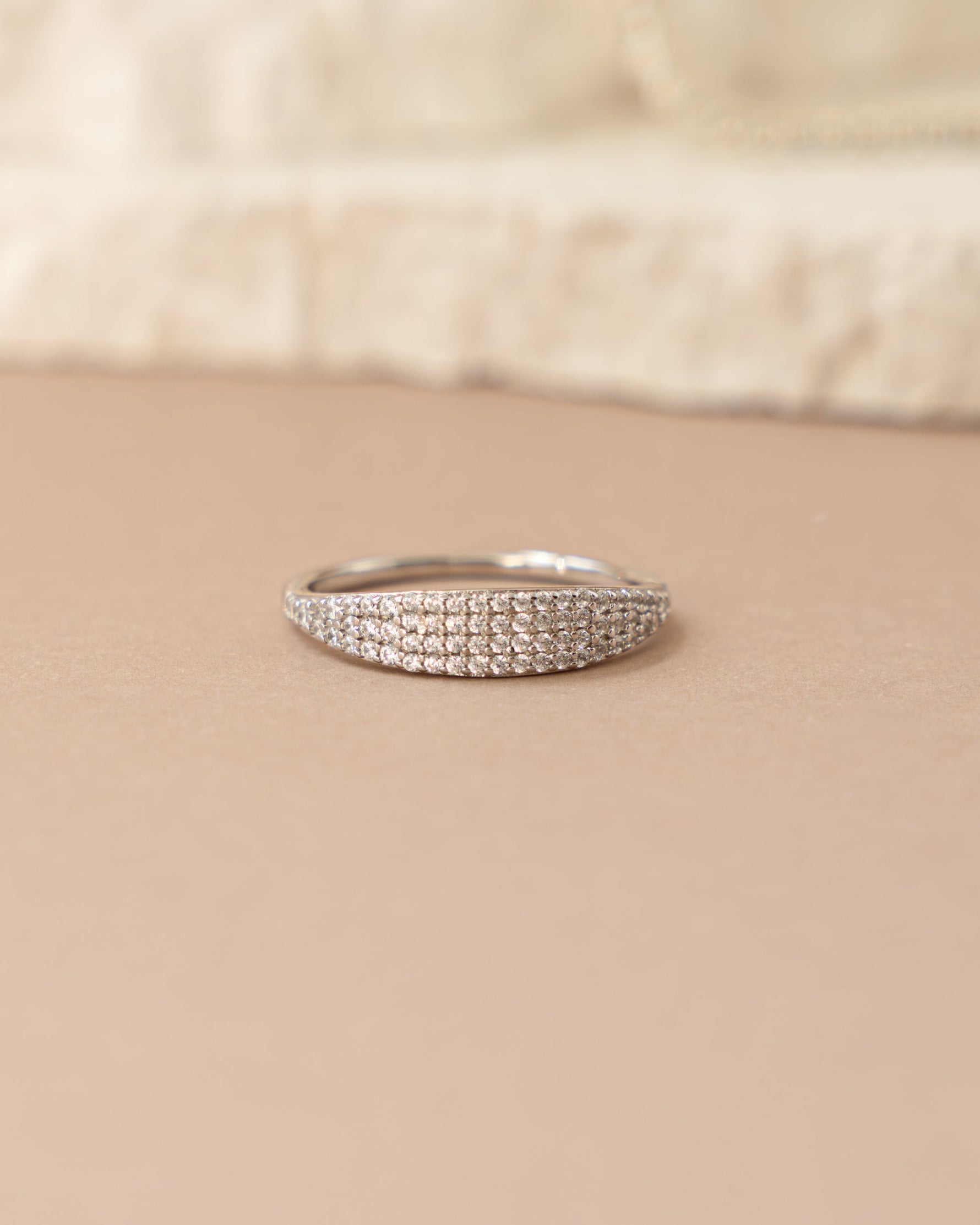 Pavé Signet Ring - Sami Jewels