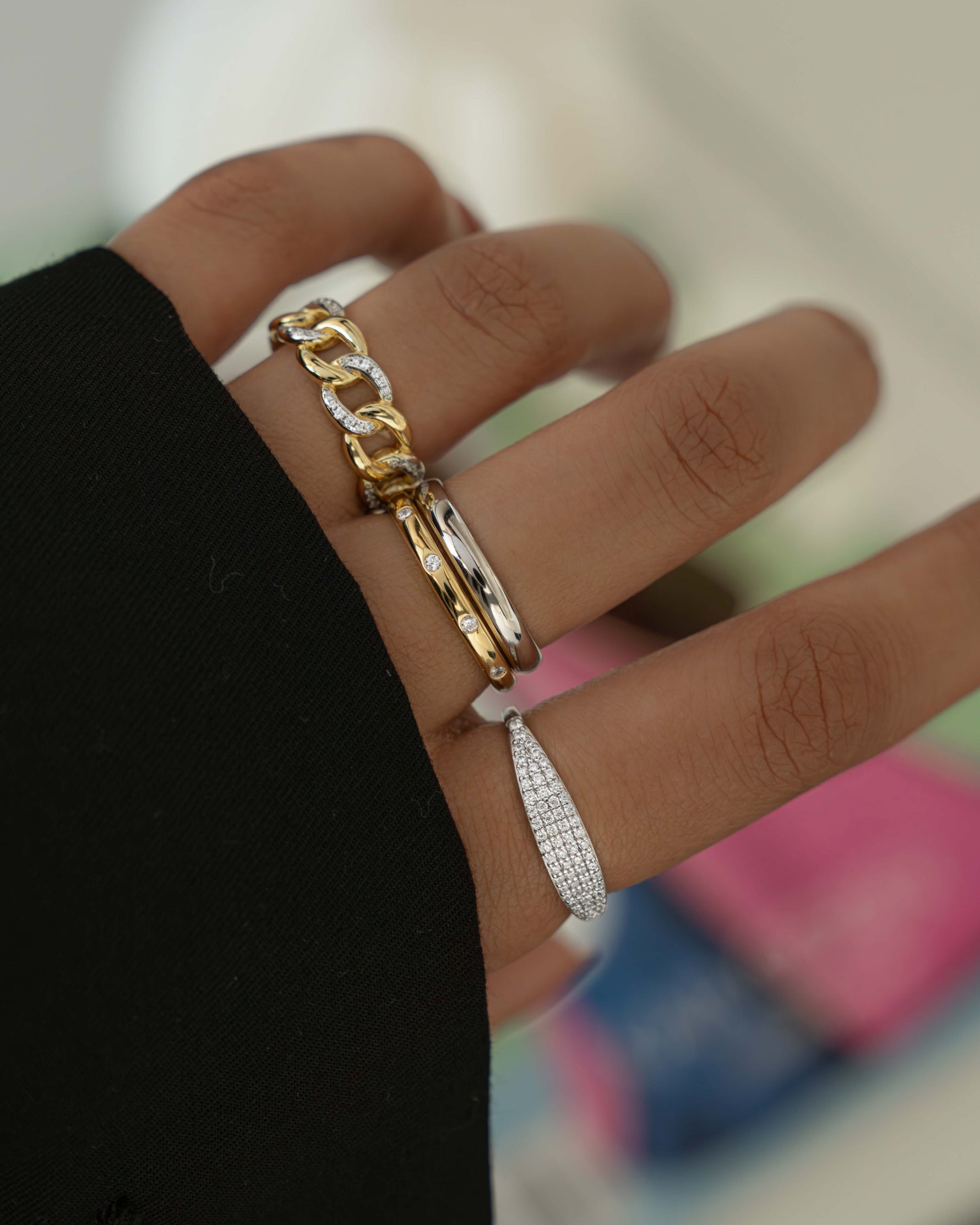 Pavé Signet Ring - Sami Jewels