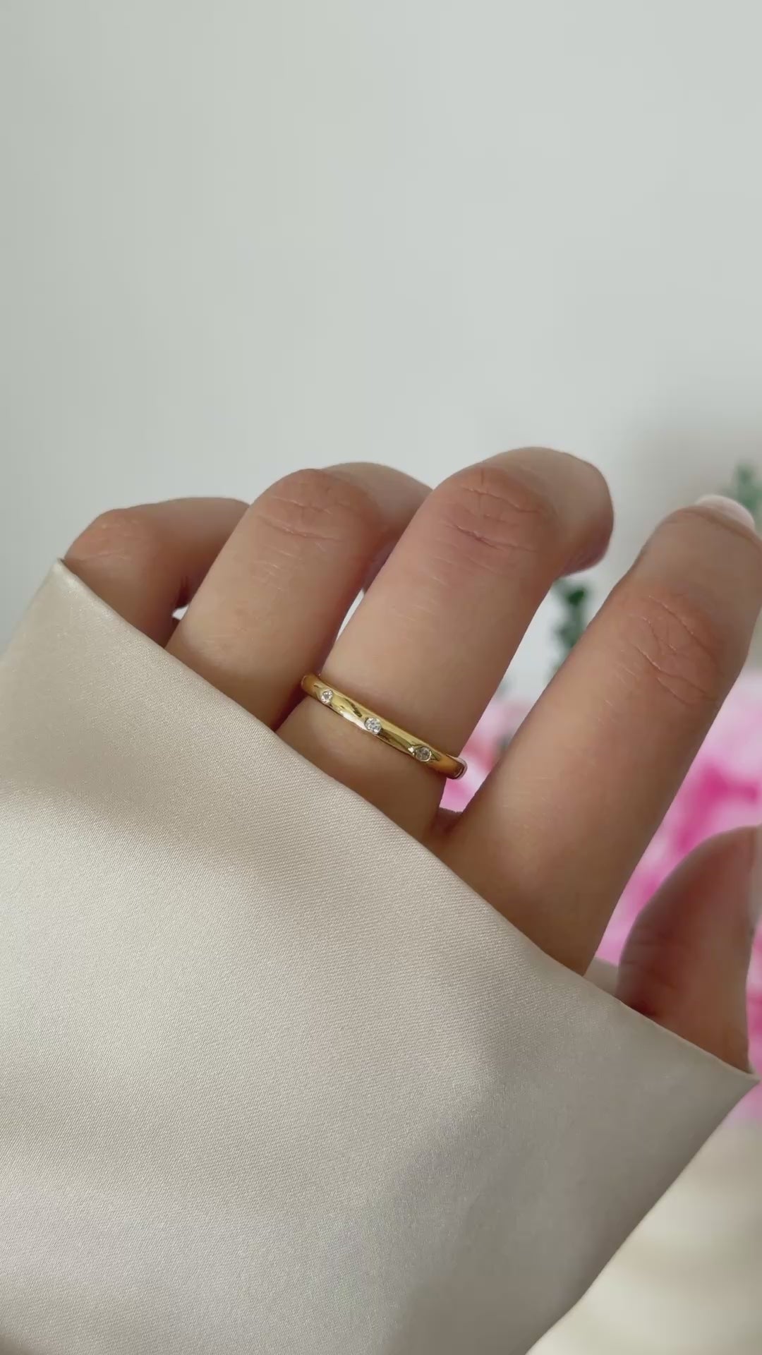 diamond multi stone ring in gold on model video