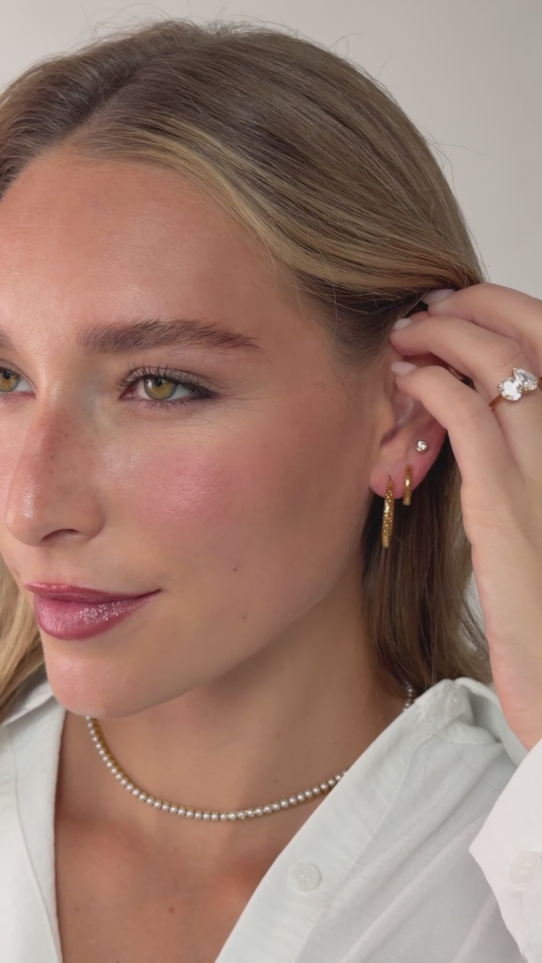 diamond cut hoop earrings in gold stainless steel on models ear video