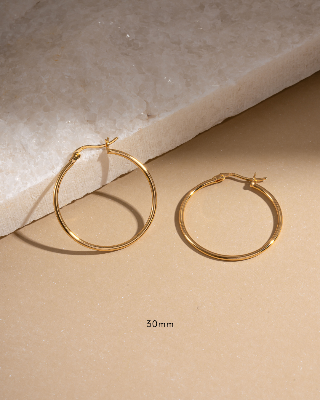 gold hoop earrings in 30mm