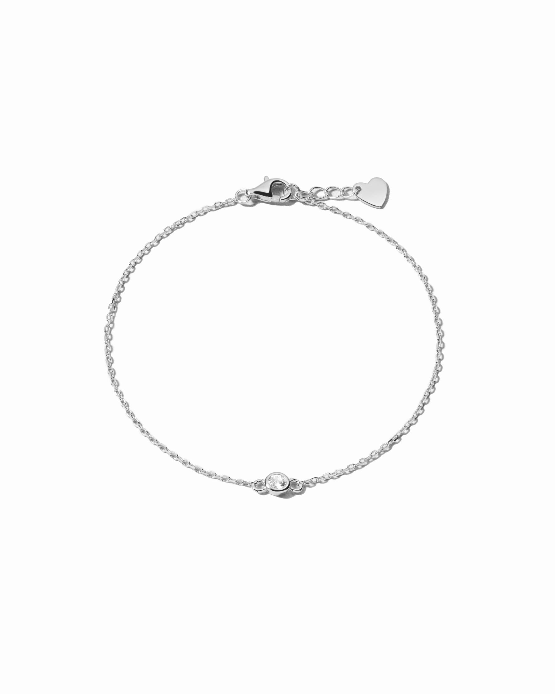 closeup image of dainty bezel bracelet