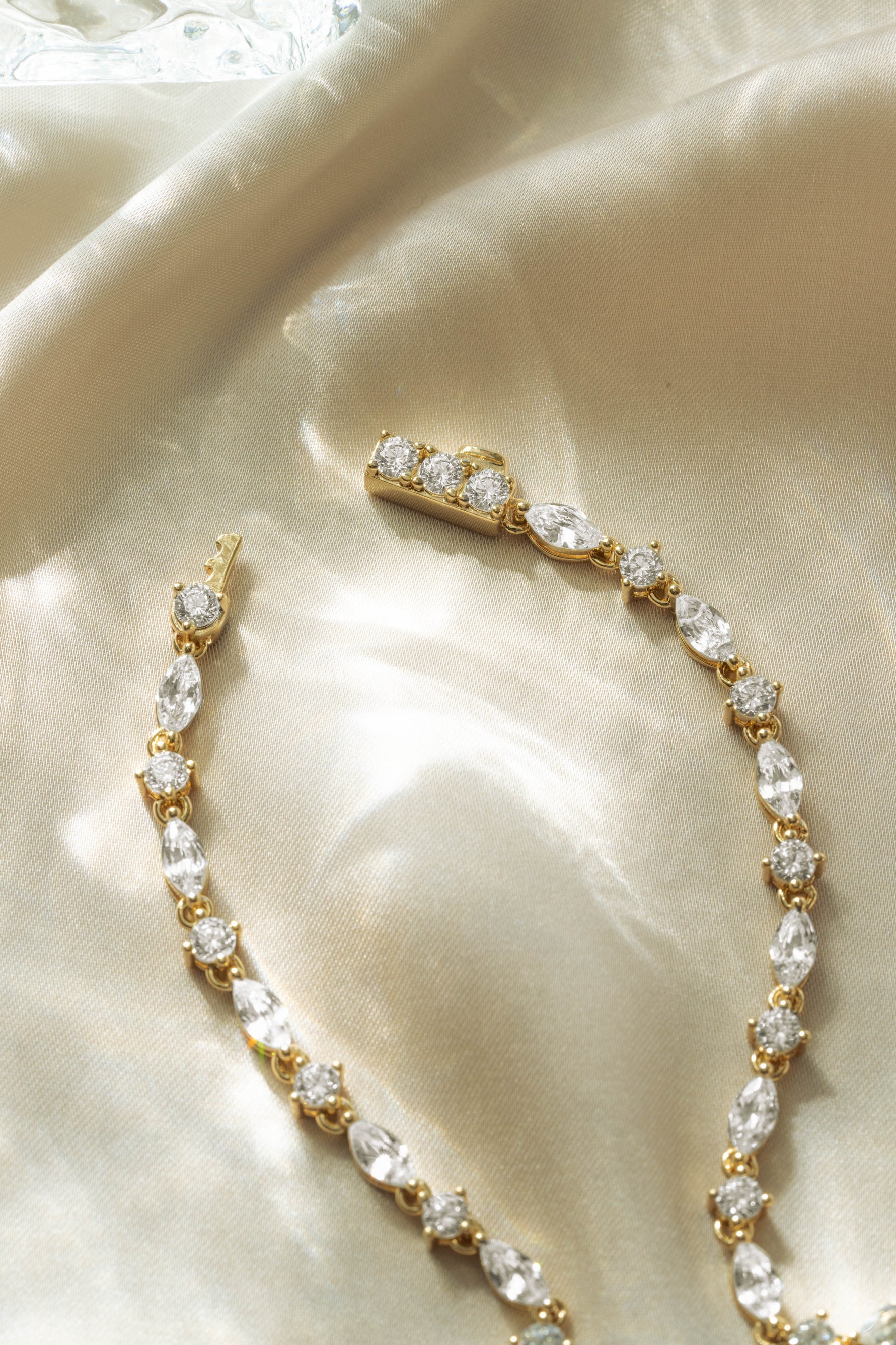 pear tennis diamond necklace