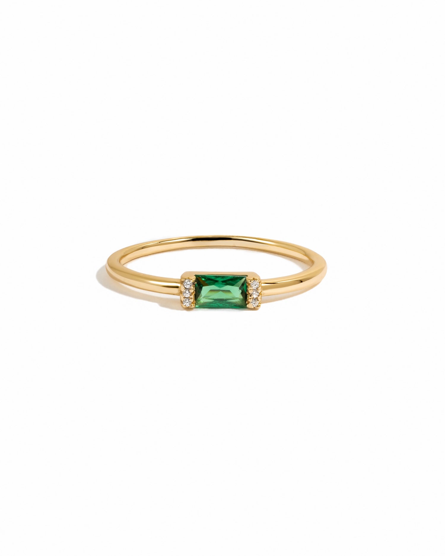 sami jewels birthstone ring in emerald green