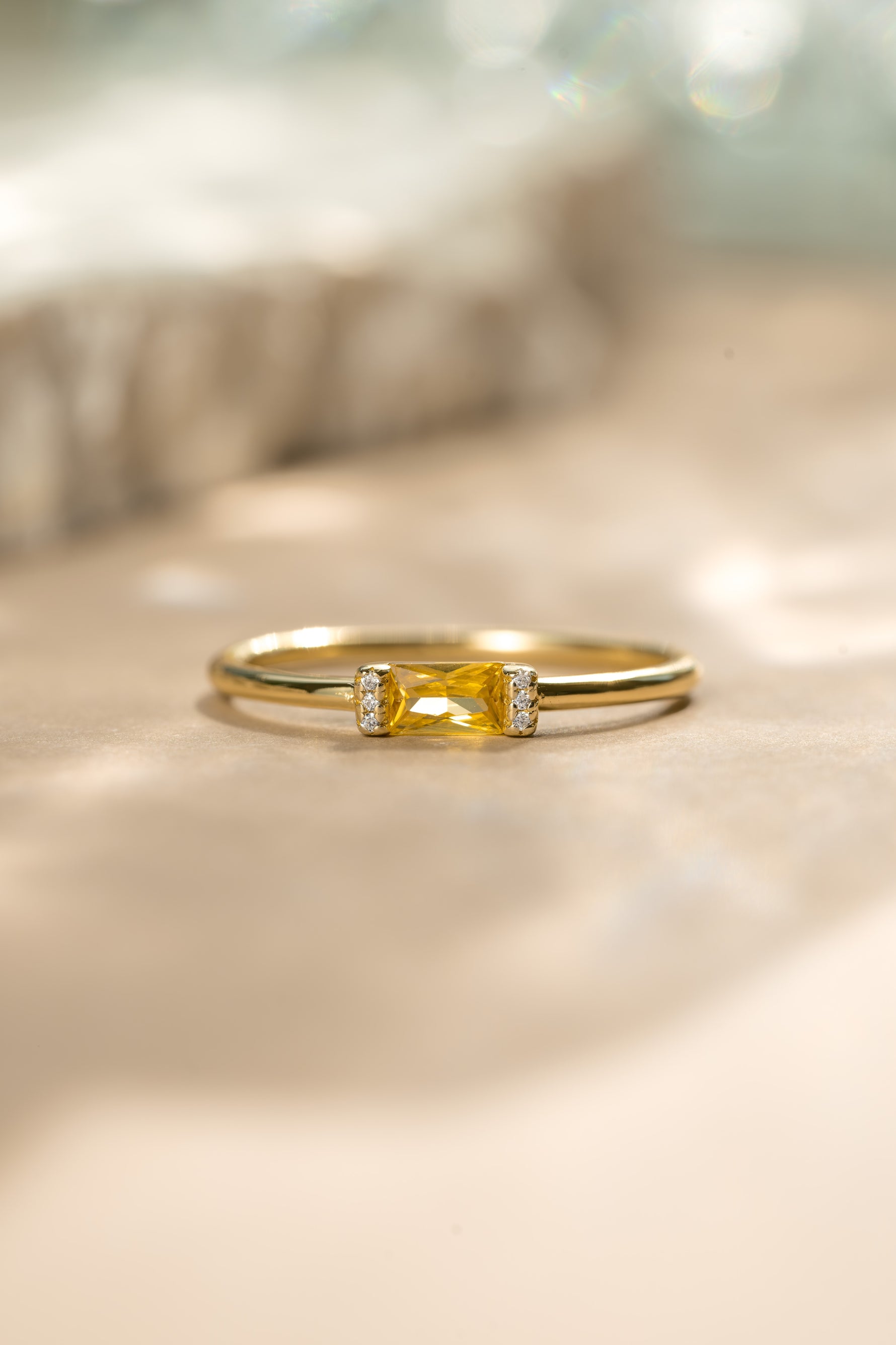 Gold baguette citrine ring
