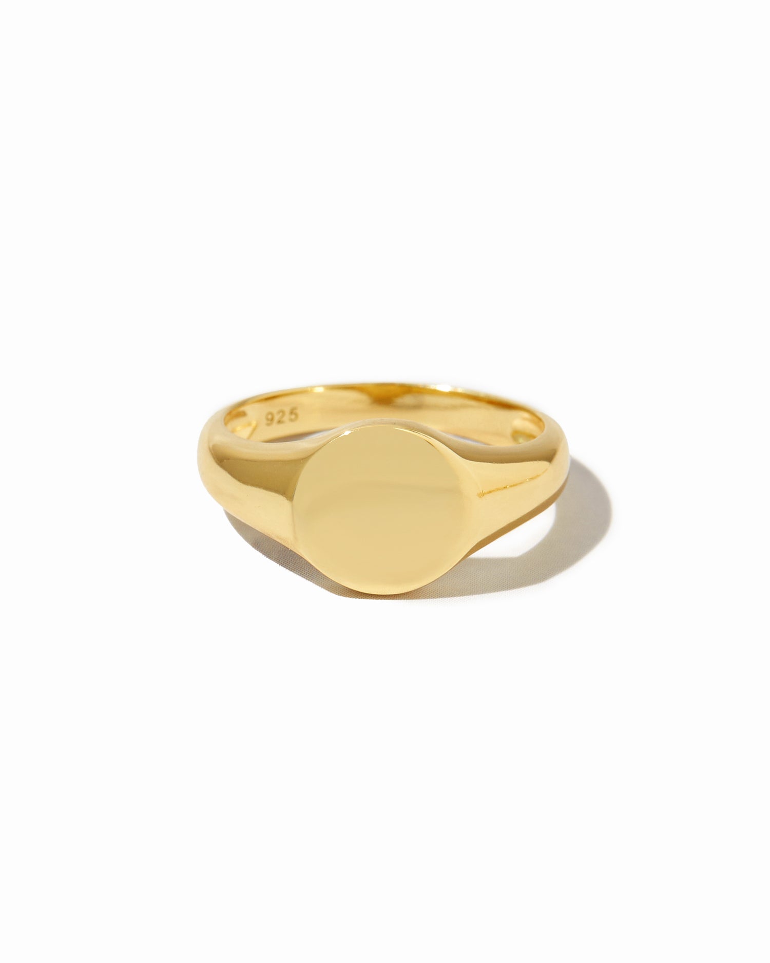 gold signet ring