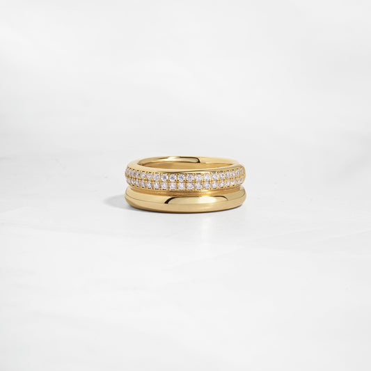 chunky gold ring featuring unique ring design 