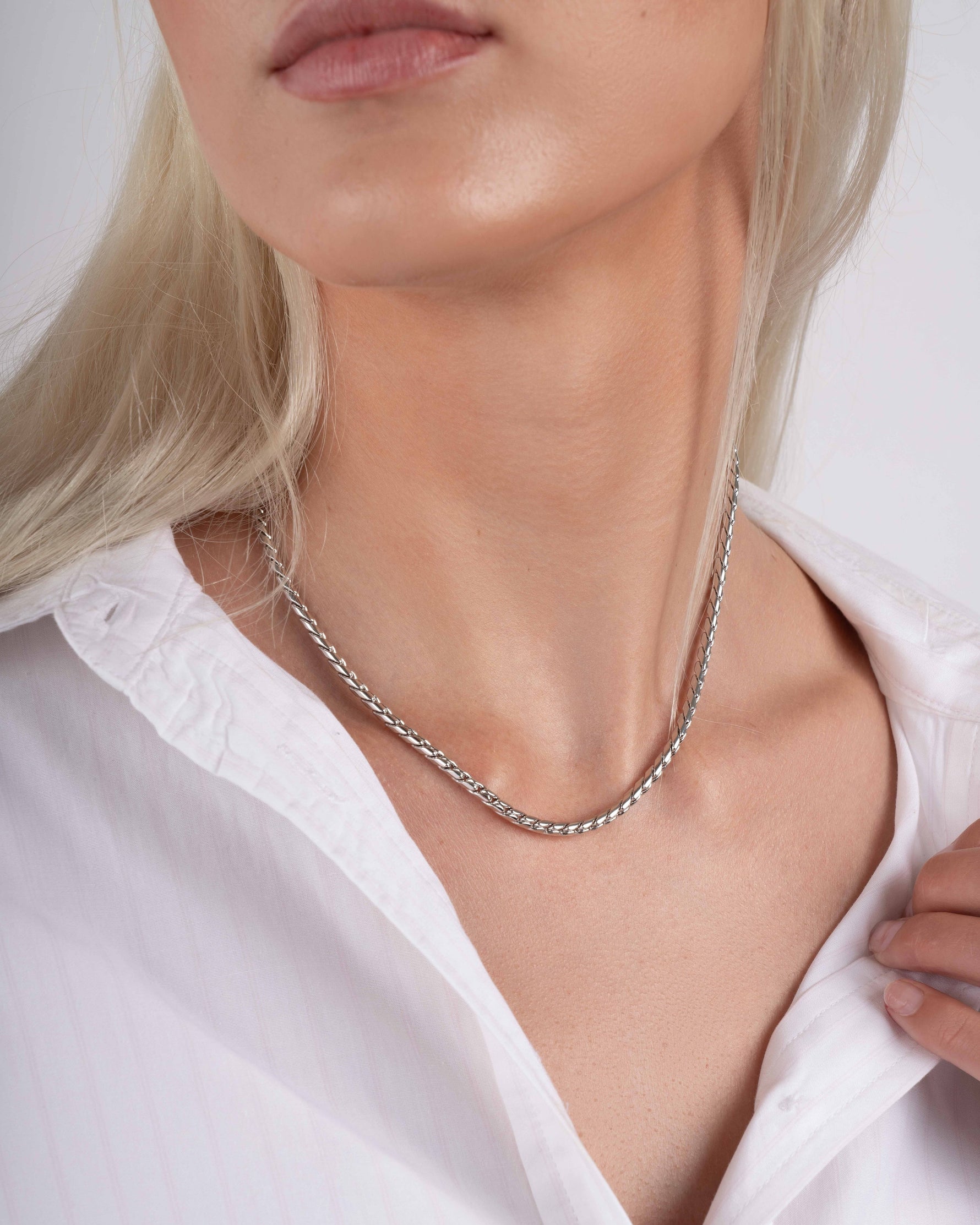 Model wearing sterling silver rope chain necklace 