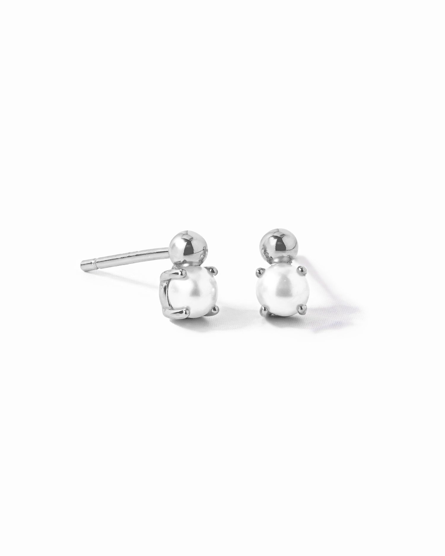 silver pearl stud earrings