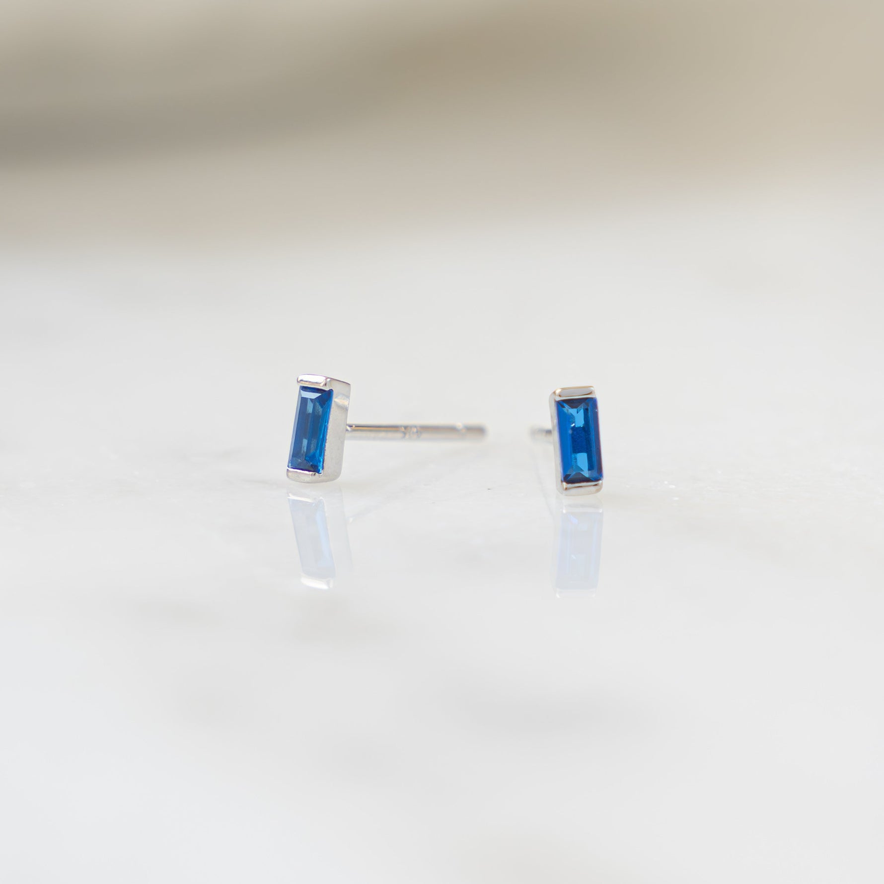 small stud blue earrings 