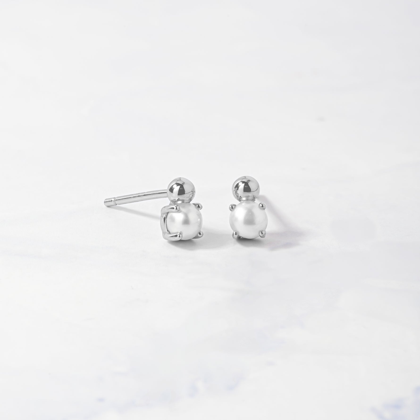 silver pearl stud earrings