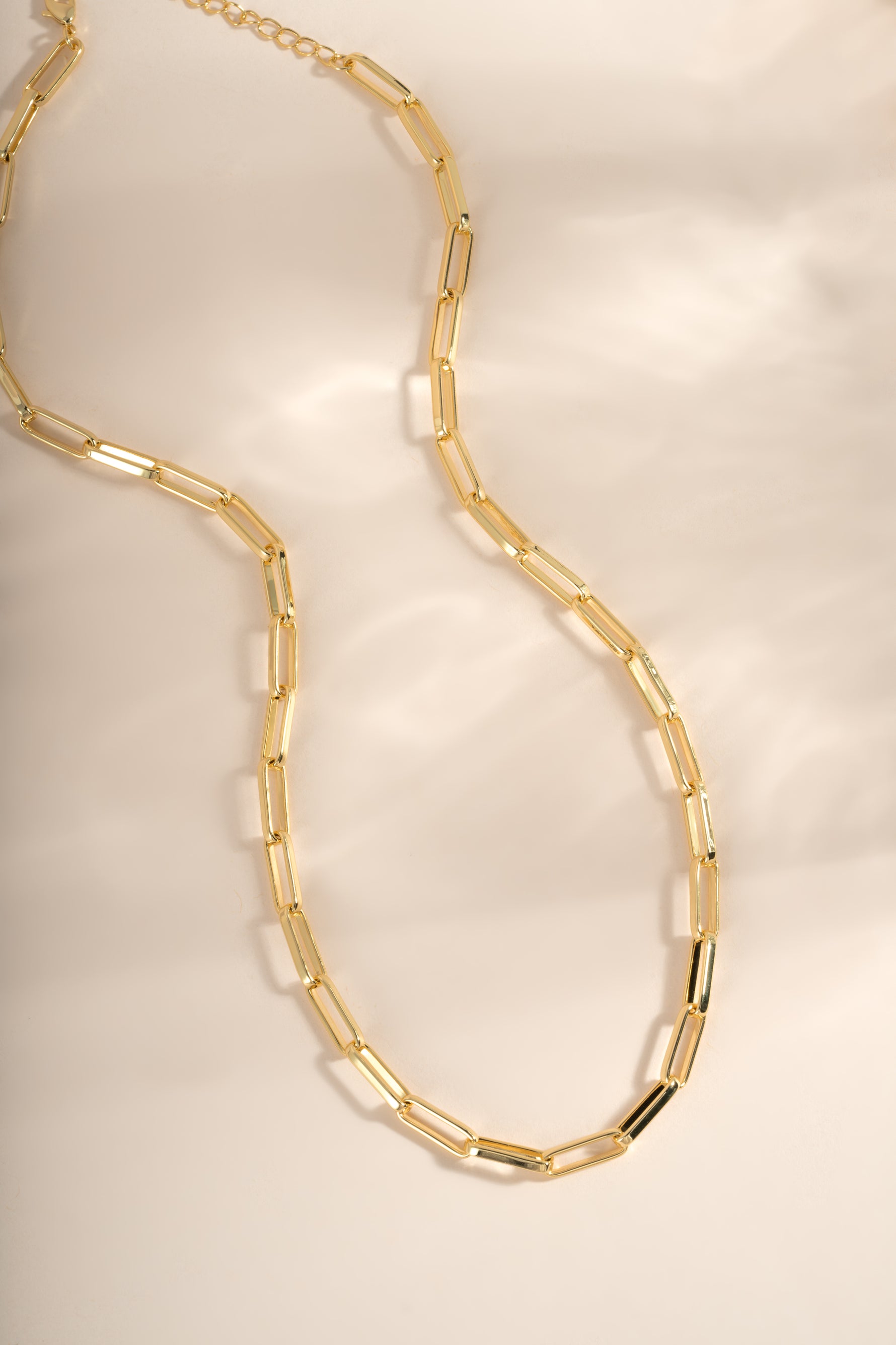 Gold Square Paperclip Necklace from Sami Jewels featuring a modern, geometric design with a sleek, minimalist style.