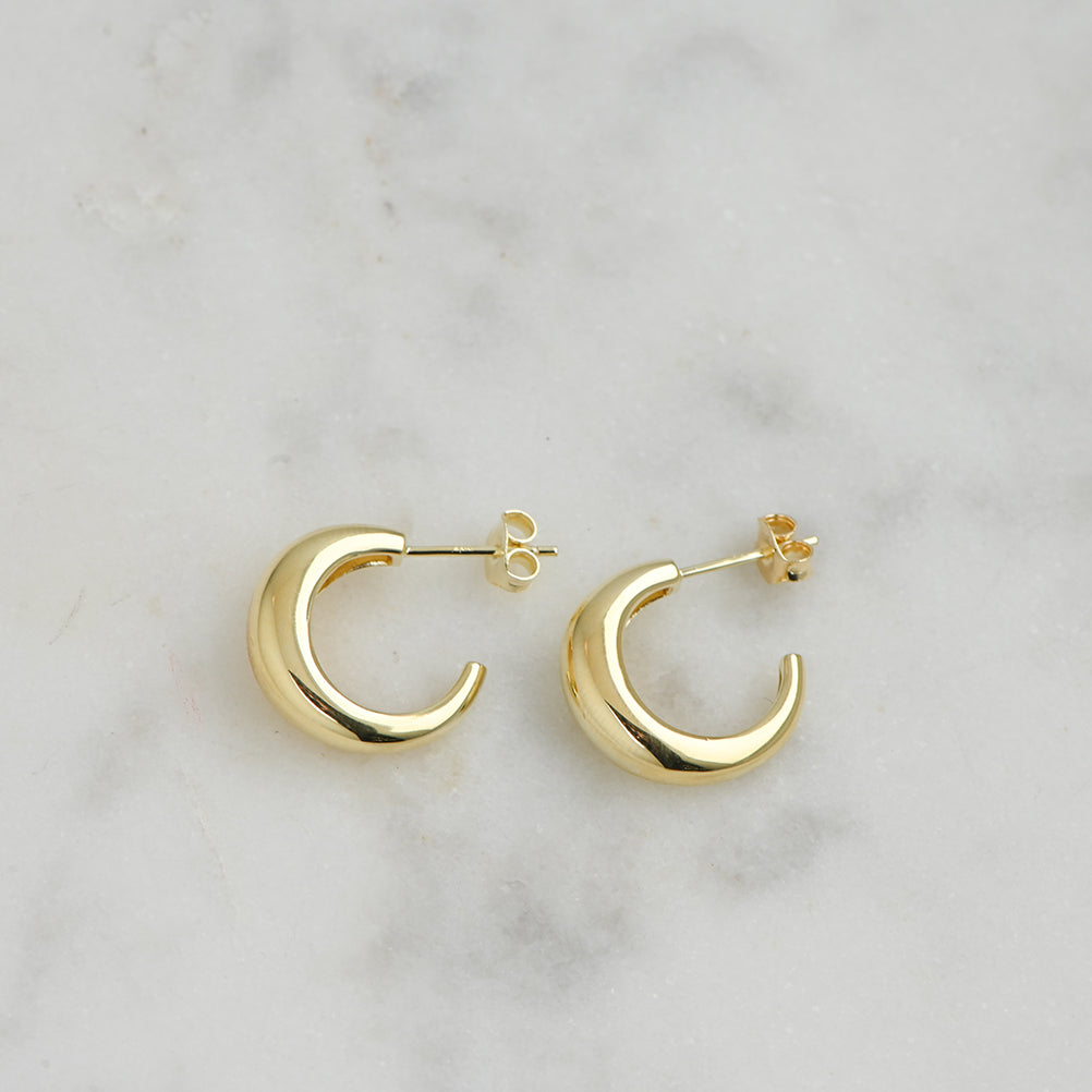 Trendy gold chunky hoops