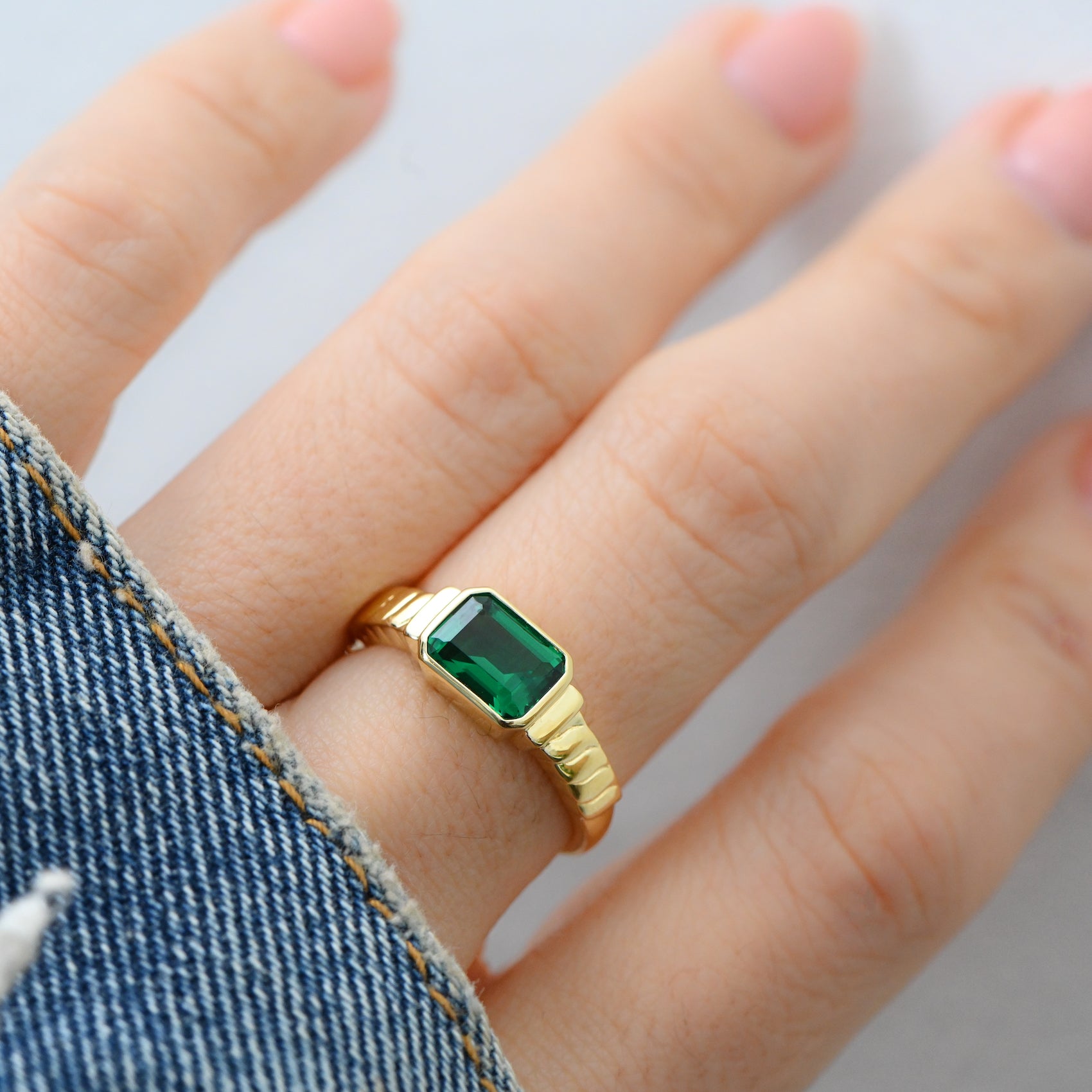 Emerald deals statement ring